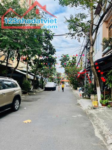 Căn nhà 3 tầng mặt tiền Nguyễn Đổng Chi - Hải Châu - Đà Nẵng - 3