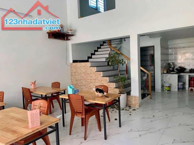 Bán 🏠 mặt tiền 6.2m kinh doanh -tp Thanh hoá giá chỉ 2tỷ5