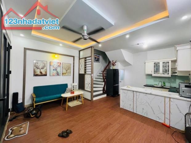Chỉ hơn 8 tỷ có nhà 5 tầng, 38m, ô tô đỗ cổng,  Minh Khai, Hai Bà Trưng, Hà Nội - 1