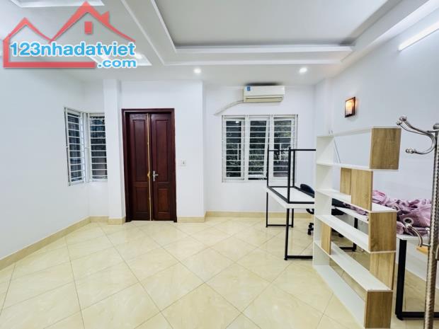 Có 102 Minh Khai -  Hai Bà Trưng. Tài chính 6.8tỷ  5 tầng, - 1