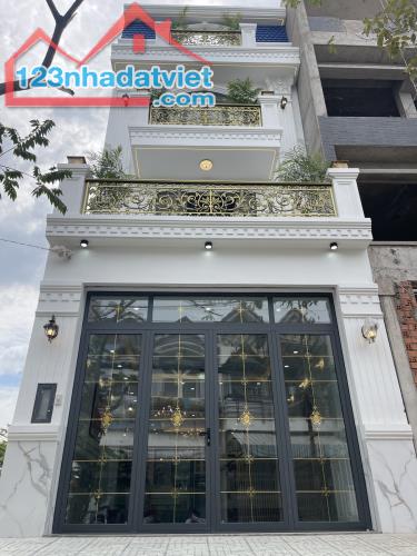 Bán nhà mặt phố KDC Đào Tông Nguyên Nhà Bè 4 tầng 85m2 chỉ 9.8 tỷ