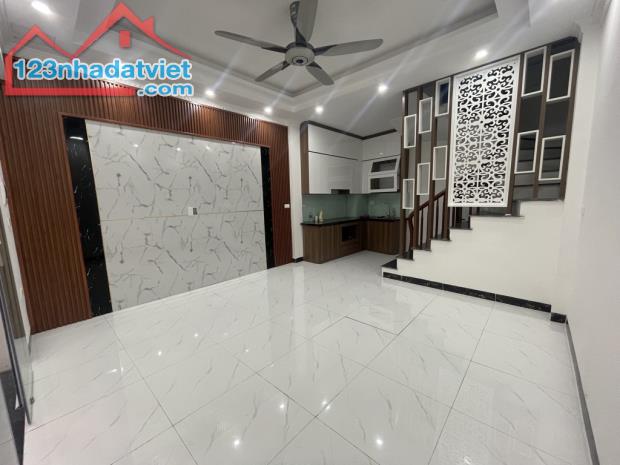 BÁN NHÀ MỚI ĐẸP TRƯƠNG ĐỊNH - GIÁP NHỊ CÁCH 1 NHÀ RA Ô TÔ TRÁNH, GIÁ CHỈ 6.2 TỶ! - 1