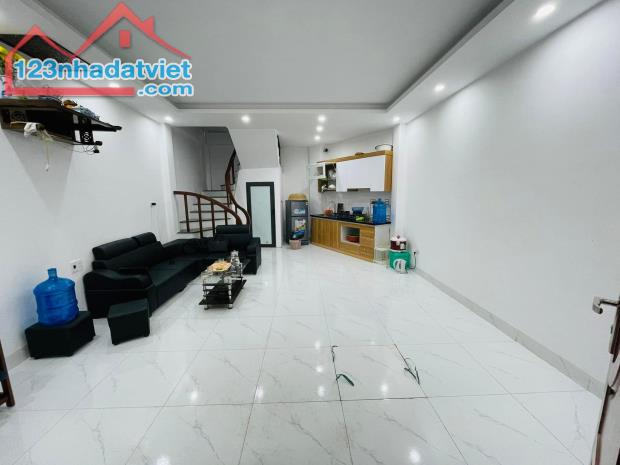 BÁN NHÀ MỚI TINH – LÔ GÓC 3 MẶT THOÁNG – 34M², 5 TẦNG – XUÂN ĐỈNH, CÁCH 30M RA PHỐ  Bạn đa - 1