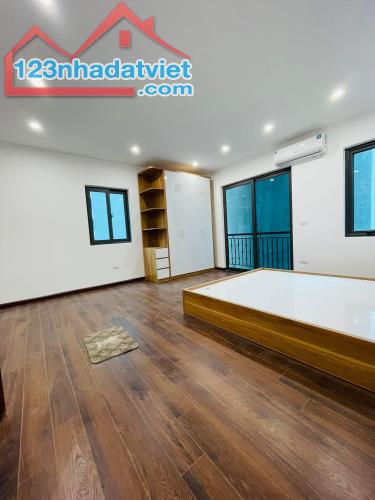 BÁN NHÀ MỚI TINH – LÔ GÓC 3 MẶT THOÁNG – 34M², 5 TẦNG – XUÂN ĐỈNH, CÁCH 30M RA PHỐ  Bạn đa - 5