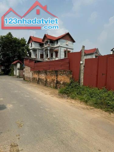 Bán đất xóm Trám, Định Trung giá 2,35 tỷ. LH 0399.566.078