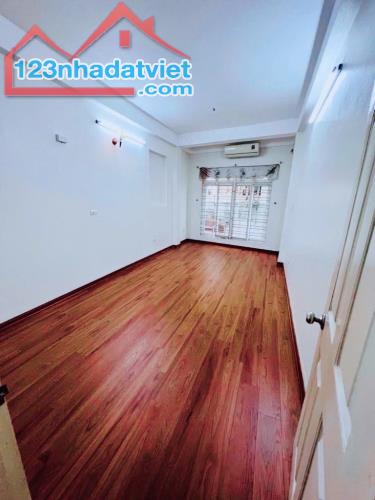 +BÁN NHÀ ĐƯỜNG 18m MỖ LAO HÀ ĐÔNG 32m XÂY 5 TẦNG GIÁ 6.1 tỷ 🏡 Nhà dân xây hiện đại, - 2