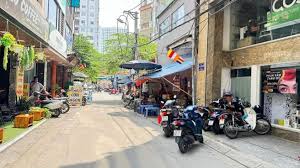 Bán 169m2 đất Nguyễn Xuân Khoát Tây Hồ, mặ tiền 8m ôtô dừng đỗ thoải mái - 1