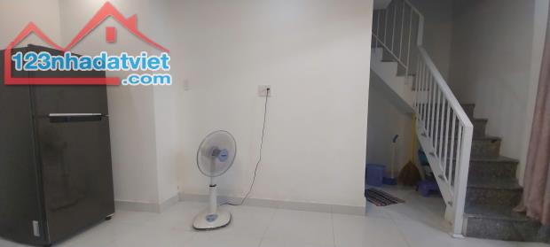 ♥ Nhà 2 mặt kiệt, cách MT Hoàng Diệu 45m, kiệt thông, gần Chợ Mới, 2 tầng, chắc đẹp ở - 4