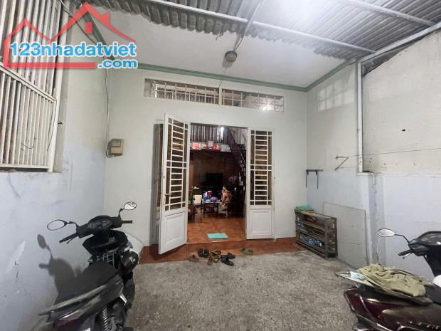 Cần bán nhà cấp 4 hẻm xe hơi gần QL 13 cũ, Hiệp Bình Phước, Thủ Đức - 1