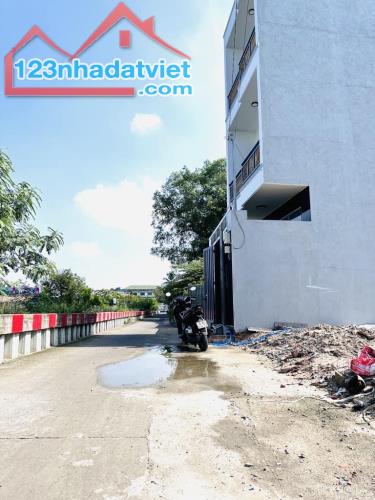 BÁN LÔ ĐẤT ĐẸP - HẺM XE TẢI 5M THÔNG NGAY TÔ NGỌC VÂN - HƠN 112M2 (4 x 27), NỞ HẬU - GẦN - 2