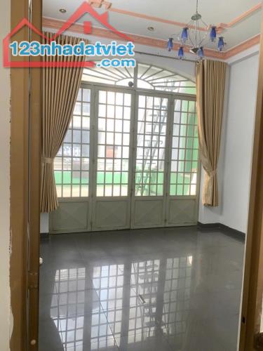 Cho thuê nhà Dt 4*18m,Trệt lầu,3Pn,Hẻm 7m Vườn Lài,Tân Phú,Chỉ 11Tr/Th - 1