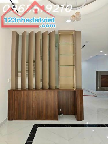 Bán nhà 4 tầng mới xây đường Cách mạng tháng 8 Q10, 90m2, sổ hồng chính chủ - 3