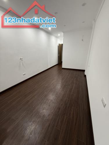 BÁN NHÀ 7 TẦNG MỚI XÂY - ĐỘI CẤN, BA ĐÌNH - DIỆN TÍCH 35M² - Ô TÔ CẠNH NHÀ - GIÁ 8.58 TỶ - 2