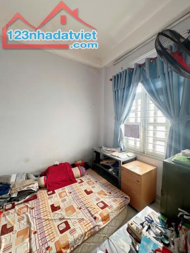 Mặt tiền cư xá Bùi Minh trực P5Q8. 47m2, 2 lầu 4 * 12. Giá 13.5 TL - 5