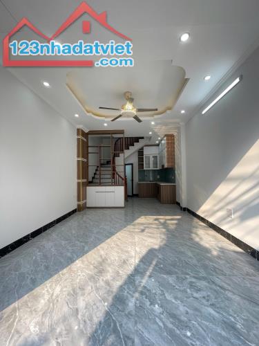 Cần Thanh Khoản Gấp – Yên Vĩnh 30m 5 Tầng Full Nội Thất. Nhỉnh 5 Tỷ - 1