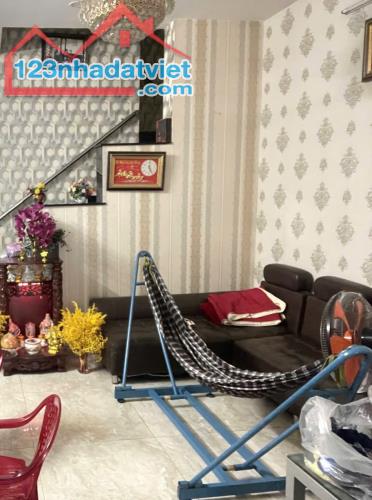 Mặt Tiền Lớn 10M, Khu P Lô, Tam Bình Thủ Đức, DT 81m2 ( 5.2 x 16 ) 4 Tầng, chỉ 6.99ty - 2