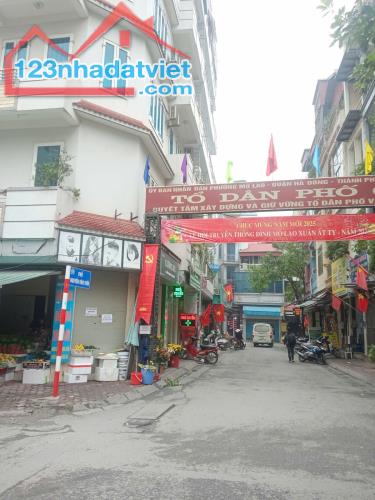 CCMN MỖ LAO 71m 7tầng 18P, ngõ thông khắp ngả, 50m ra ô tô tránh