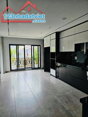 Bán nhà Phố Phương Mai_Dòng Tiền Siêu Đỉnh_7 Tầng Thang Máy_Giá: 19.6 Tỷ_Lh: 0396935190. - 2