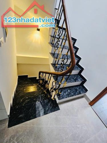 Bán nhà Phố Phương Mai_Dòng Tiền Siêu Đỉnh_7 Tầng Thang Máy_Giá: 19.6 Tỷ_Lh: 0396935190. - 3