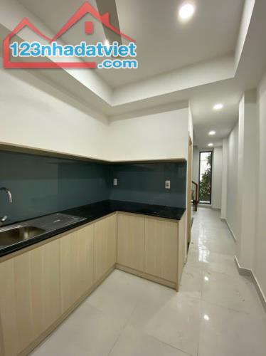 Cần bán rẻ nhà vị trí đẹp 1 trệt 3 lầu Nguyễn Thị Minh Khai Q1 TP.HCM - 4