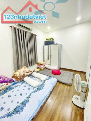 Bán nhà ĐẦU HẺM, HẺM 3m, KHU HIỆN HỮU, XE CỘ QUA LẠI TẤP NẬP, Lê Văn Lương, Quận 7. - 3