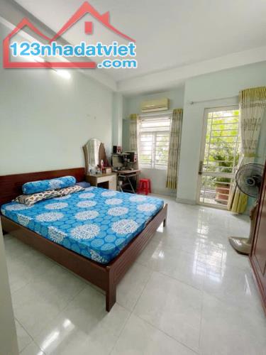 NHÀ ĐẸP 3 TẦNG-ÔTÔ NGỦ TRONG NHÀ-KHU VIP-P13 BÌNH THẠNH 64M2 - 2