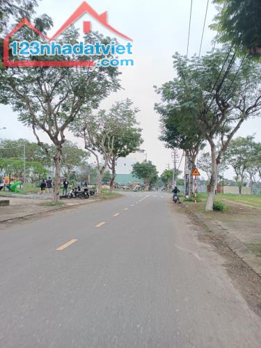 ⭐️⭐️⭐️Bán đất MT Hoài Thanh 8 tỷ/100m2,ngang 6m sát ĐH Kinh Tế, Mỹ An, Đà Nẵng - 1