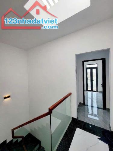 Bán nhà Quận Bình Tân, Bình Trị Đông, 52m2 nhà 3 tầng giá 4,9 tỷ. - 1