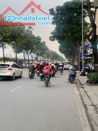 BÁN NHÀ LÊ TRỌNG TẤN,THANH XUÂN,Ô TÔ TRÁNH,THANG MÁY, KINH DOANH, MT HOA HẬU, 19.6 TỶ