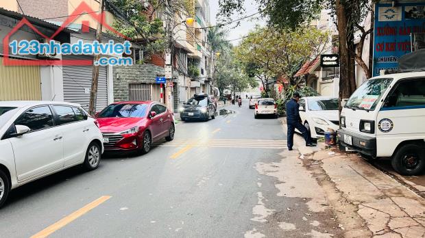 Biệt thự mini Cổ Linh-Tư Đình, 125m x 5 tầng, mặt tiền 8.5m, 1 mặt phố 1 mặt ngõ, gara