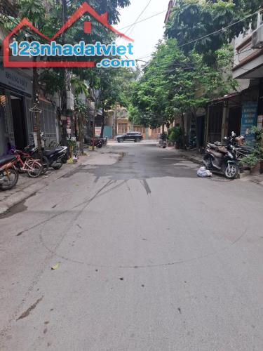 BÁN NHÀ MẶT PHỐ CHIẾN THẮNG,HÀ ĐÔNG , KINH DOANH ,Ô TÔ TRÁNH, DT 40M x 5T , 13.3 TỶ CÓ TL - 1