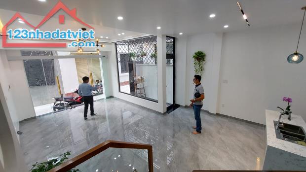 Bán nhà 4 tầng Thiên Lôi,Lê Chân.56m2.Nở hậu.Chỉ 4,35 tỷ - 4