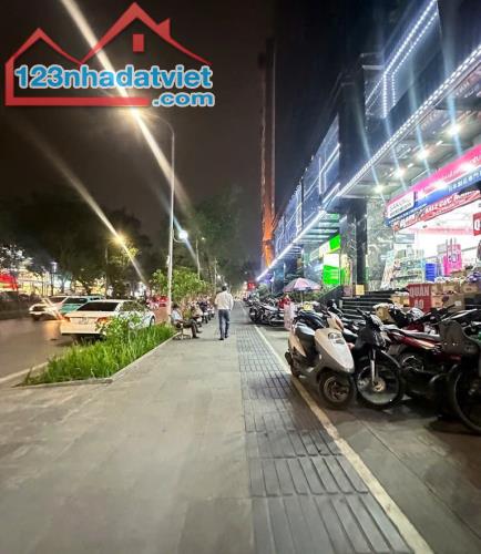 Bán gấp nhà ngõ 165 Thái Hà - DT 48,5m2 4T - 2 thoáng - Sổ đẹp cc - Giá 10,7 tỷ (có TL)