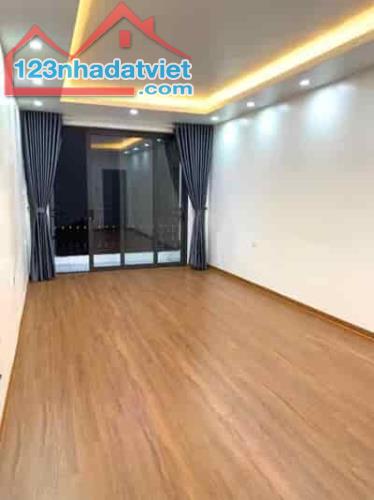 NHÀ DÂN XÂY, ĐƯỜNG Ô TÔ TRÁNH, 43M2, HƠN 4M MẶT TIỀN, LA PHÙ, HOÀI ĐỨC NHỈNH 6 TỶ - 3