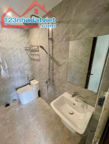 CHỈ 272 TRIỆU M NHÀ NGỌC HÀ 77M 8 TẦNG THANG MÁY DT 120 TRIỆU THÁNG GIÁ 21 TỶ - 4