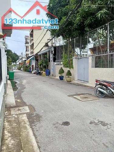 Bán nhà C4 Huỳnh Tấn Phát, Nhà Bè 100m2 chỉ 3.7 tỷ siêu hiếm