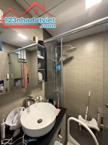 NGỌC LÂM DT 40M2 NHÀ ĐẸP LONG LANH GIÁ CHÀO CHỈ HƠN 2 TỶ - 3