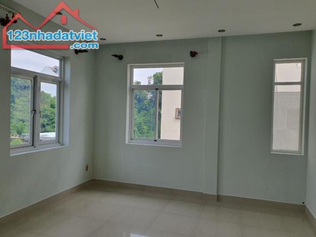 Chính chủ cần bán villa 385m2, 1 trệt, 2 lầu, KDC Khang Điền, P.Phước Long B, Q9, TPHCM - 2