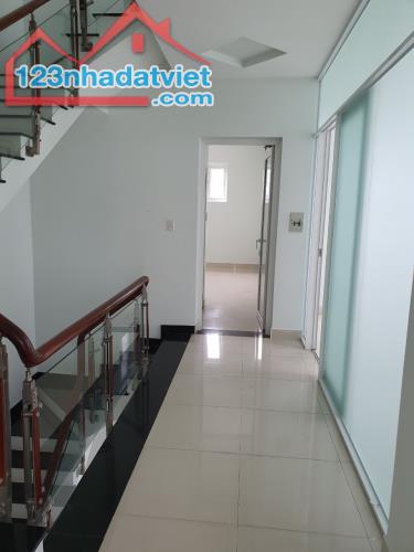 Chính chủ cần bán villa 385m2, 1 trệt, 2 lầu, KDC Khang Điền, P.Phước Long B, Q9, TPHCM - 4