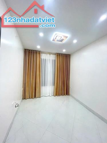 Bán gấp nhà Lê Thanh Nghị, 25m2, 5 tầng, 3PN, 3.8 tỷ - 2