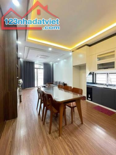 Bán Nhanh Nhà Phố Nguyễn Sơn Long Biên 50m2 7 Tầng Thang Máy, Vài Bước Ra MP 12.9 Tỷ - 1