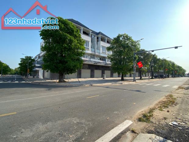 Bán căn shophouse mặt tiền khu biệt thự Văn Hoa Villas, đường Nguyễn Văn Hoa, 19 tỷ - 3