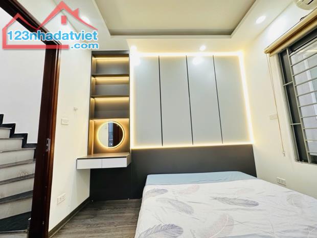 NGÕ NÔNG - GẦN PHỐ - VỊ TRÍ ĐẸP - CÁCH Ô TÔ ĐỖ 8M, Trương Định, 22m, 4 tầng, 3 phòng ngủ - 4