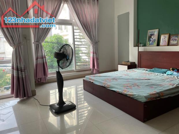 Cho thuê nhà đẹp 3 Tầng Khu Hồ Xuân Hương - 3PN - đầy đủ nội thất - cách biển chỉ 300m - 3