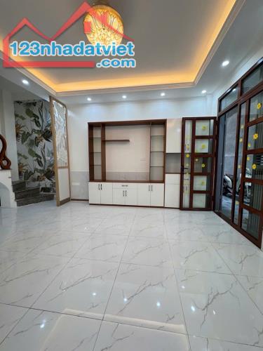 🏡 BÁN NHÀ CẦU GIẤY, DÂN XÂY CHẮC CHẮN 5 TẦNG, NHỈNH 6 TỶ 💰 - 1