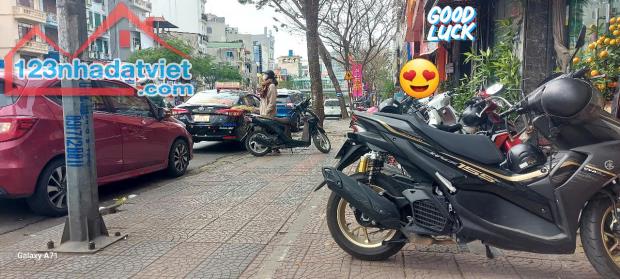 Bán gấp nhà MP 190m2 Nguyễn Văn Cừ - Long Biên - Mặt tiền 7m - kinh doanh- nhỉnh 40 tỷ - 2