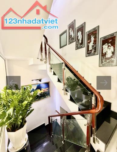 Mặt tiền VIP Gò Dầu, Tân Quý, Tân Phú, 80m2, bốn tầng, có mặt hẻm sau, giá 21 tỷ. - 4