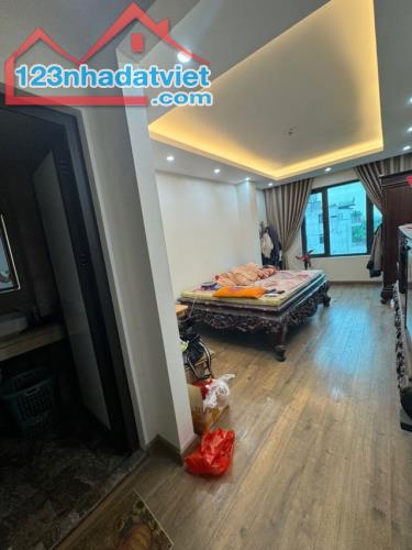 NHÀ 67M2*7T TRƯƠNG ĐỊNH, NGÕ Ô TÔ TRÁNH, 2 MẶT THOÁNG - 1