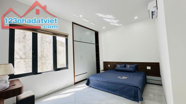 Bán Nhà Đẹp Hòn Chồng Vĩnh Phước Nha Trang 111m2