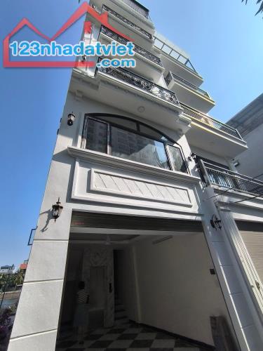 Siêu phẩm Phúc Lợi 34m2 x 6T gara oto thang máy view hồ điều hòa. 7,75tỷ.